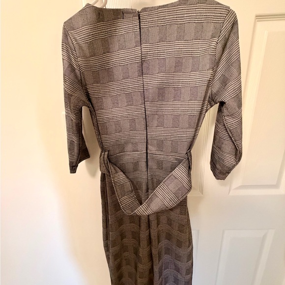 Corelle Black and Gray Plaid Belted Midi Dress - Picture 2 of 3
